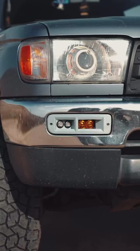 1996–1998 Toyota 4Runner 3rd Gen Turn Signal & Fog Light Combo